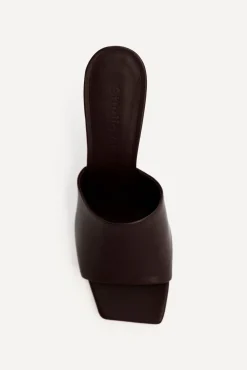 Fashion STUDIO AMELIA CLASSIC 70 MULE Chocolate
