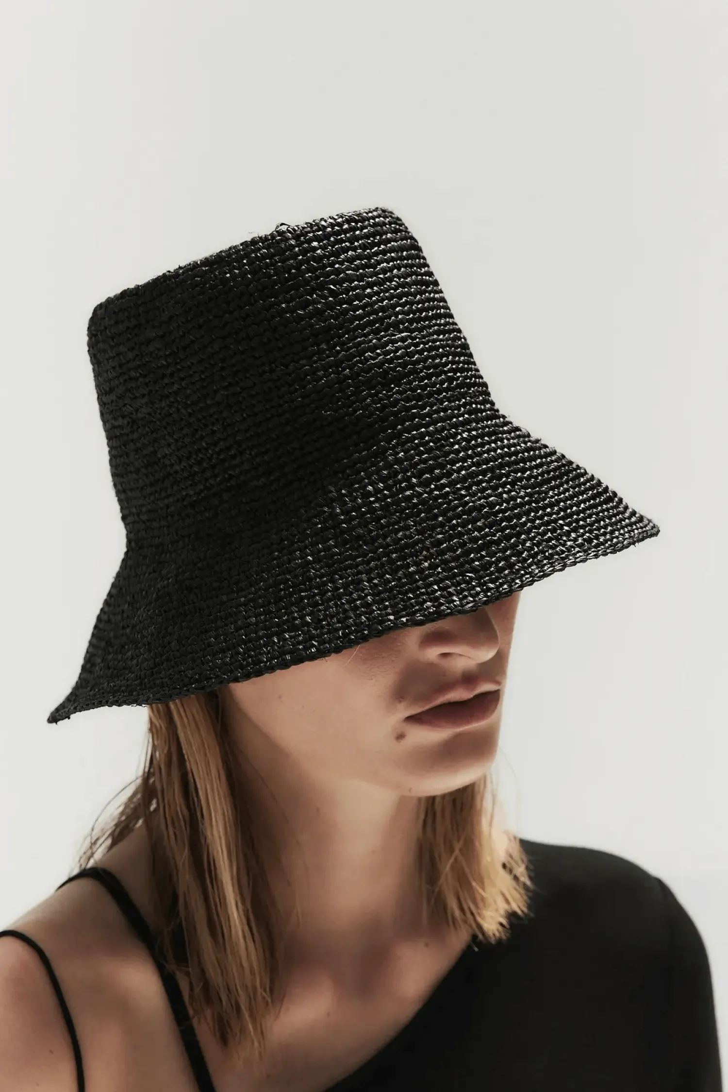 Outlet JANESSA LEONÉ FELIX BUCKET HAT