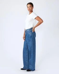 Store SLVRLAKE MICA LOW RISE WIDE LEG JEAN