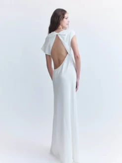 Store COURTNEY ZHENG TWIST BACK GOWN