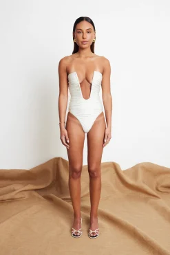 Clearance CULTIRA U' WIRE ONE PIECE