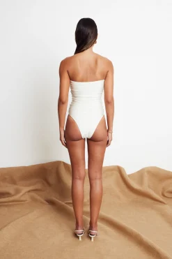 Clearance CULTIRA U' WIRE ONE PIECE